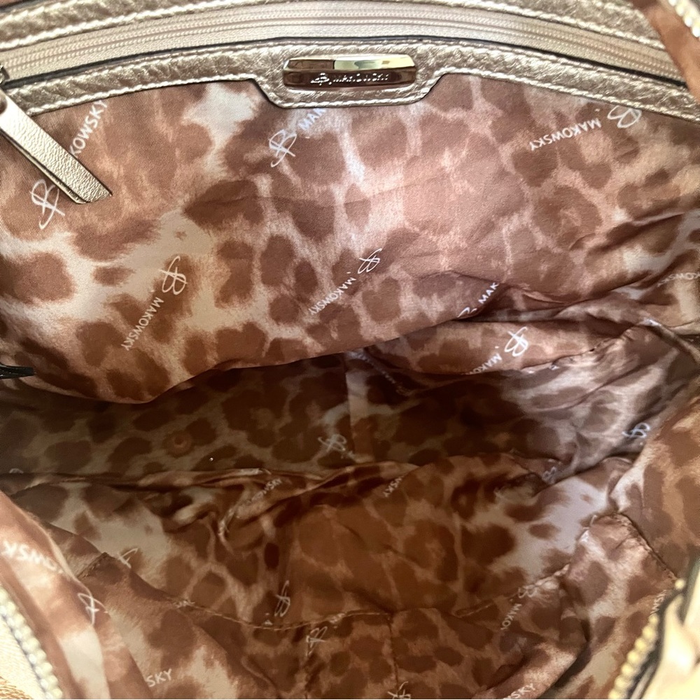 B.Makowsky Genuine Leather Hobo Style Shoulder Bag In Champagne Color - Picture 3 of 11